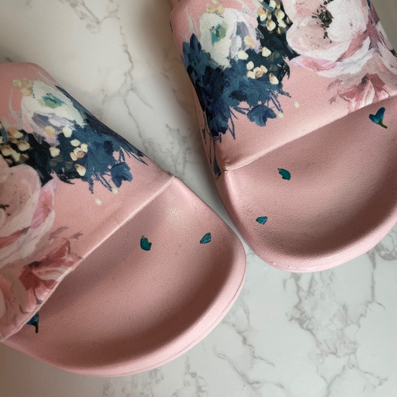 Ted Baker | Shoes | Ted Baker Slides Size 39 | Poshmark